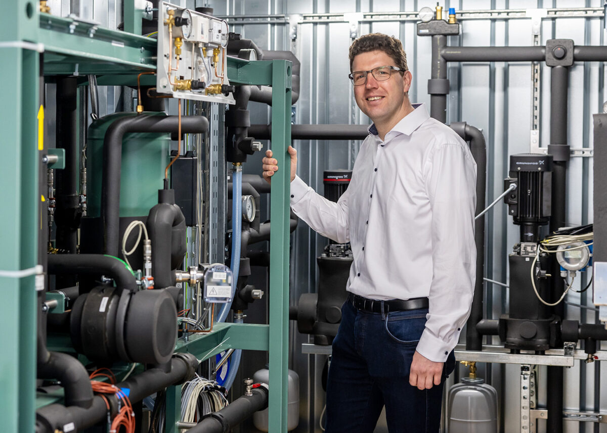 Stiftungsprofessor Simon Klink Universitaet Stuttgart 3359 Kopie
